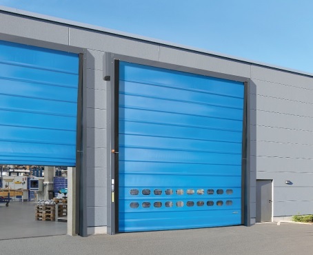 Find the key differences between storage unit doors and high-speed rolling doors to help choose the best option for facility efficiency and security